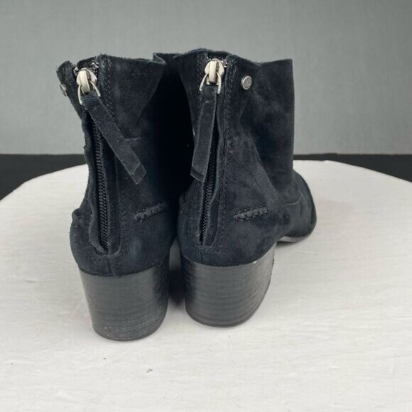 UGG Ladies Women's size 8 Boots Bandara Ankle Booties Black Suede, Zip ,Casual. - Picture 16 of 16